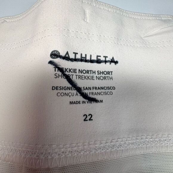 Athleta size 22 Trekkie North short Texture Magnolia Grey/White - Picture 4 of 8